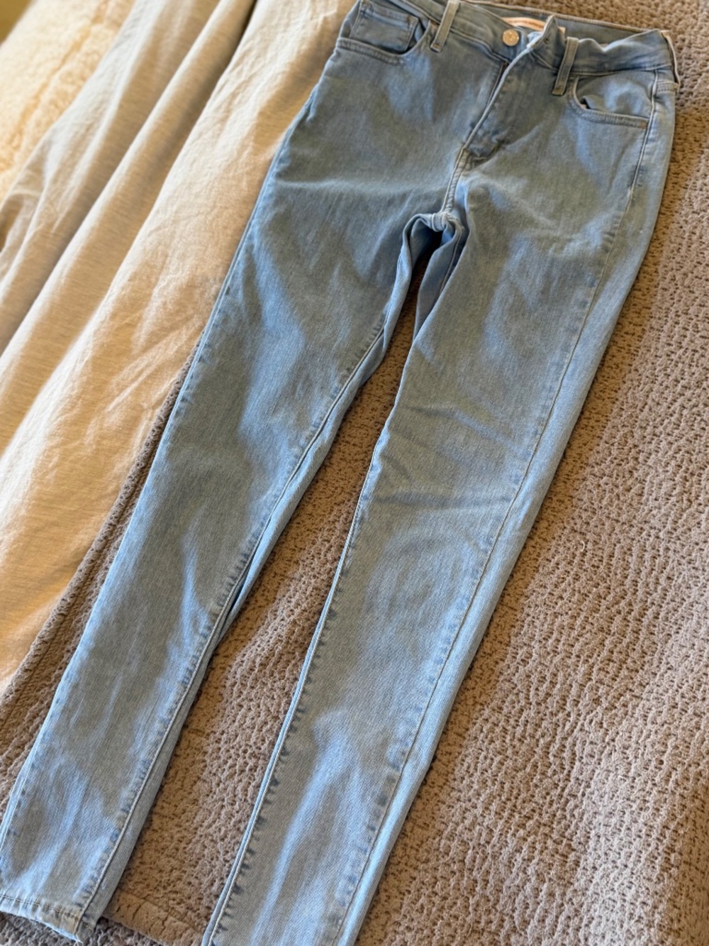Levi's 720 High Rise Super Skinny Jeans